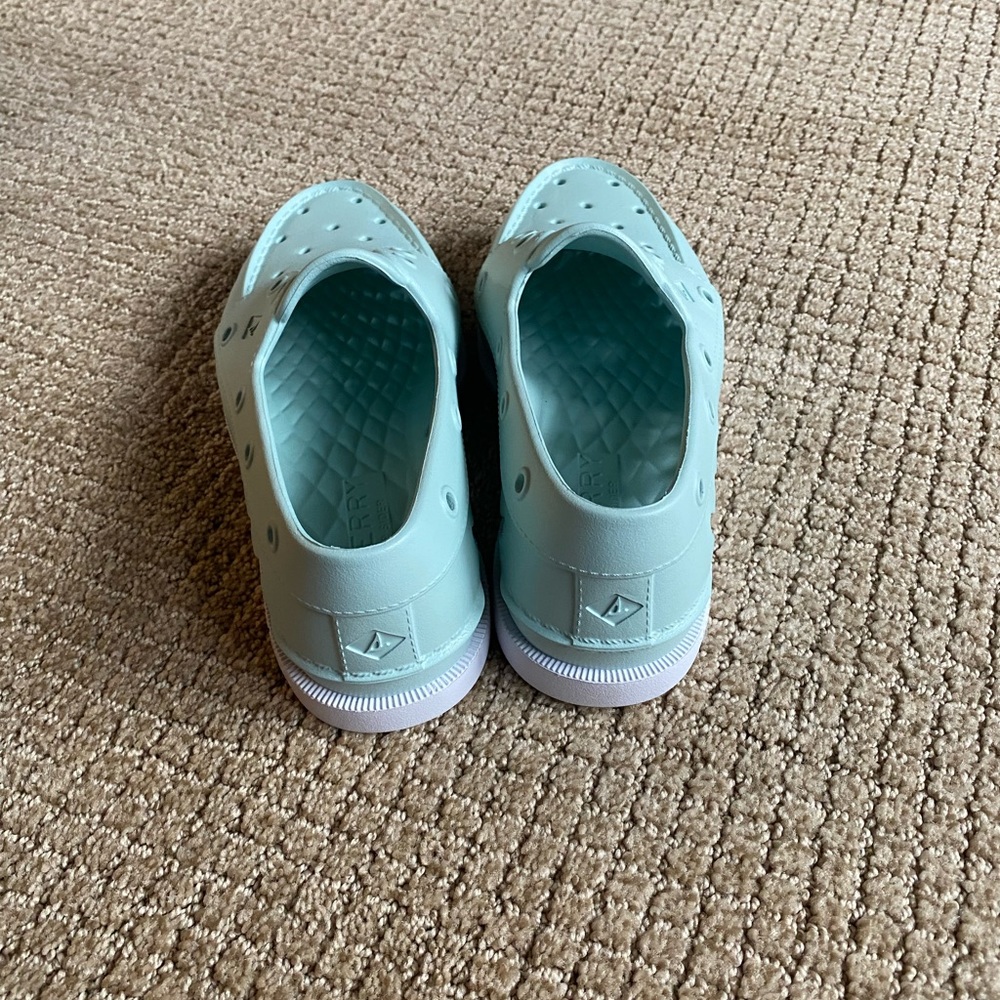 Sperry Float Shoes Size 6 - image 4